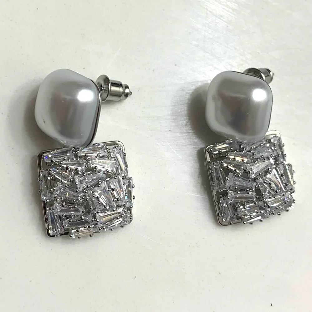 High Quality Glass Stud Earring For Women Simulated Pearl Elegant Temperament